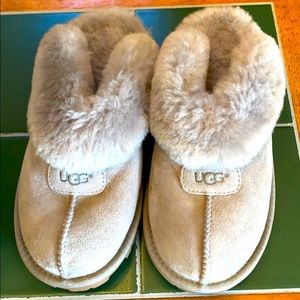 Never worn Ugg Coquette Slippers